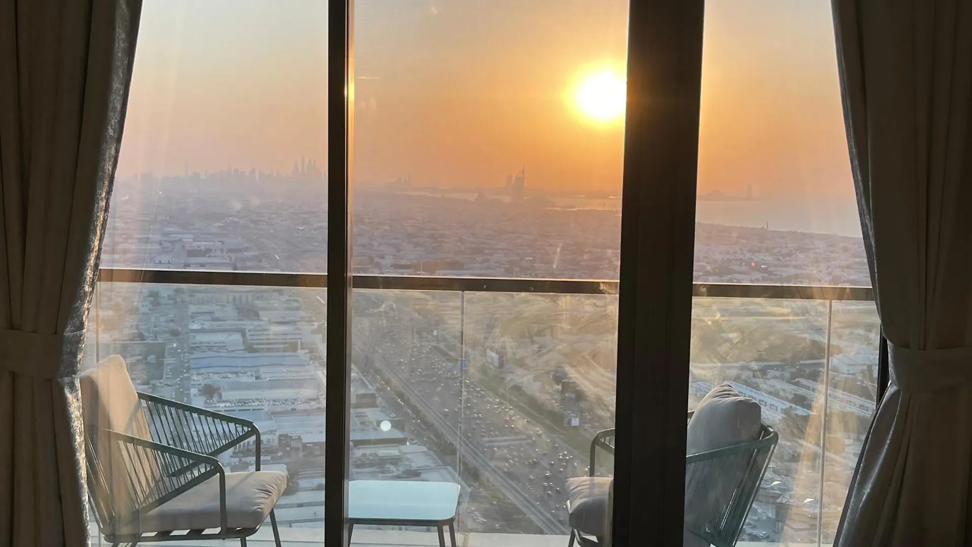 Apartamento Luxurious 54Th Floor With Splendid Sky And Seaview - Downtown Dubái